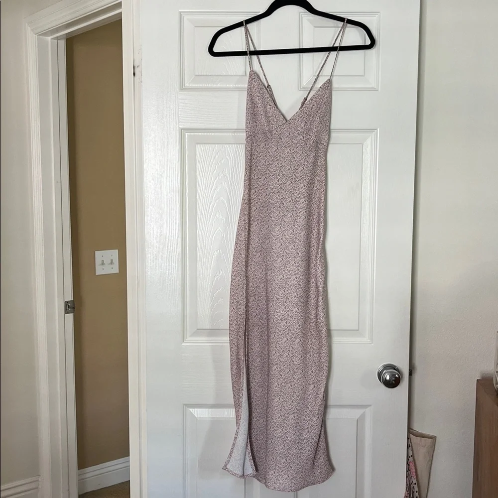 RESA Floral Pattern Dress - Picture 2 of 5